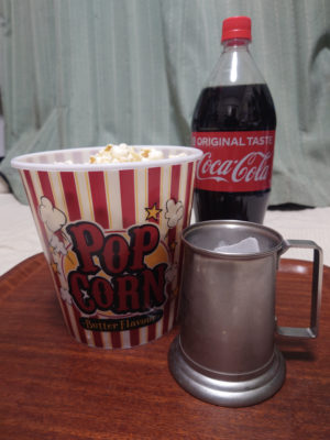 映画館気分になれるポップコーンカップ
